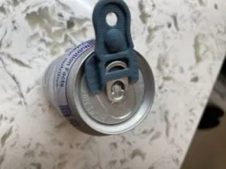 Beer/Pop Can Opener/Protector/BUG FREE TOP