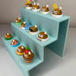 Display shelf for mini figurines