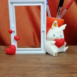 Bunny pencil holder and photo frame (Bunny pencil holder and photo frame)