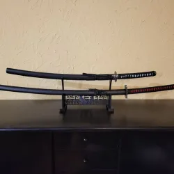 Katana stand with Kanji (Samurai) + free gift (a blade adapter)
