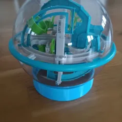 Perplexus ball stand