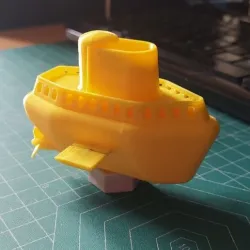 Toy submarine