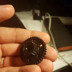 um 1 ot-27 (40/18 tooth)
