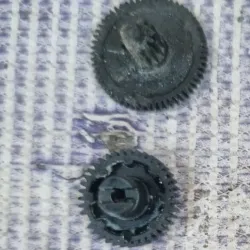 Audi A8 - Lifting speakers - Repair gears