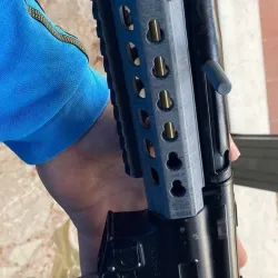 Airsoft MP5 front