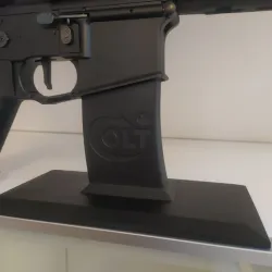 AR-15 STAND with Colt logo