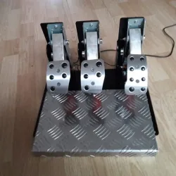 DIY Inverted GT Style Pedal holder for Logitech G2x pedals