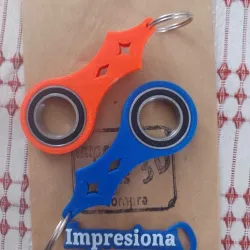 KEYRAMBIT-STYLE KARAMBIT SWIVEL KEYCHAIN
