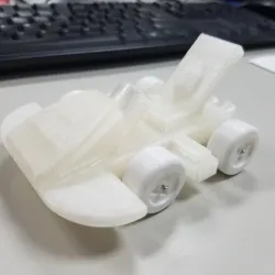 Legend of Zelda Balloon Powered Car with Wheel