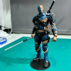 McFarlane Deathstoke Staff