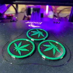 Cannabis leaf keychain