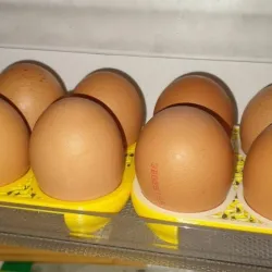 Egg tray