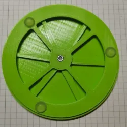 Flat turntable with ball bearing guide