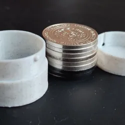 Silver storage box: 100 Francs X10.