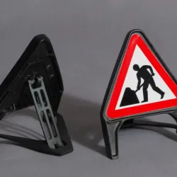 1/14th Scale Plastic Road Sign - Triangle