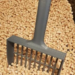 Cat poop-scoop for pellets