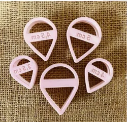 PINK PETALS COOKIE CUTTER COOKIE CUTTER COOKIE CUTTERS