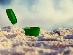 Beach Ashtray + Cap