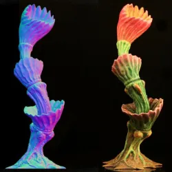 Tabletop plant: "Puzzle Grass Plant" (Alien Vegetation 49)