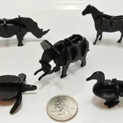 3D Animal sculptures/toys variety x5 pack