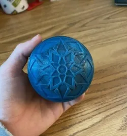 Ball container 2.0 star-ish design