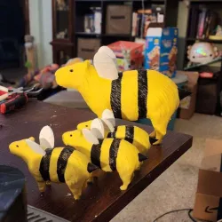 Capbeebara Capybara bee cute animal