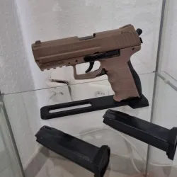 Pistol stand HK P30