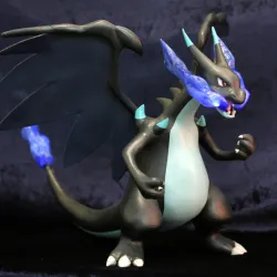 Pokemon XYZ Mega Charizard Figure