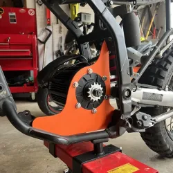 QS138 90H Motor Mount