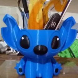STITCH pencil holder