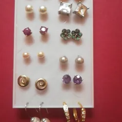 Earring holder for jewelry box