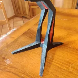 Low-poly headphone stand