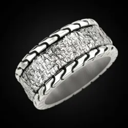 Ring with texture 2