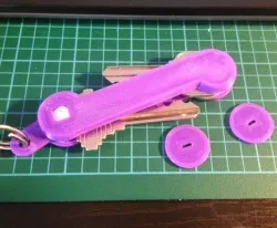 Screwless key holder