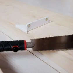 Magnetic Saw Guide and joiner's ruler