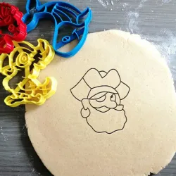 Pirate Cookie cutter + outline