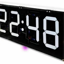 7 Segment Display Servo Clock