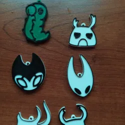 Hollow Knight Keychain Combo