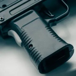 KWC mini uzi enhanced pistol grip