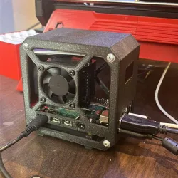 Raspberry pi 4 PC case