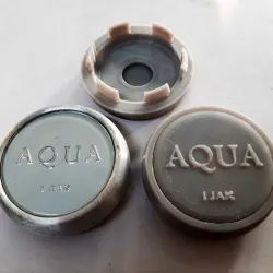 Aqua cast disc cover