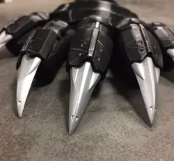 Black panther claws Fixed