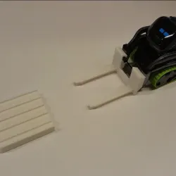 cozmo pallet holder & pallet