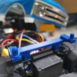 Front RGT body to TRX chassis body mount