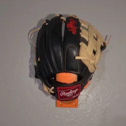 Baseball Glove mount