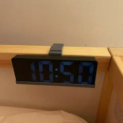 Kura small shelf/clock table