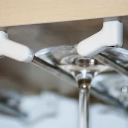 Wine glass mount