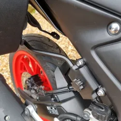 Yamaha MT125 pannier attachment