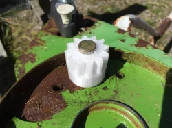 Serva Clipper lawn mower drive gear