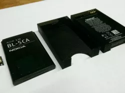 Snap-in battery connector